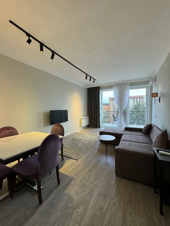 Квартира у берега Каспия, с новым ремонтом, две просторные комнаты — аренда посуточно в Баку