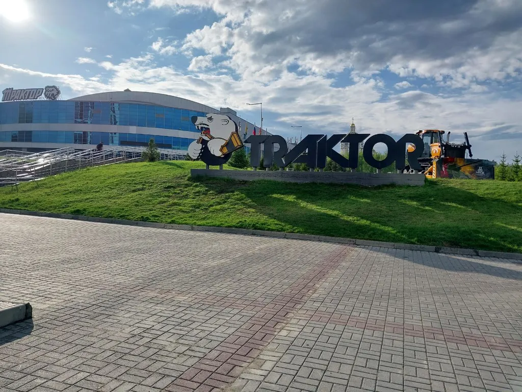 Евродвушка с видом на город