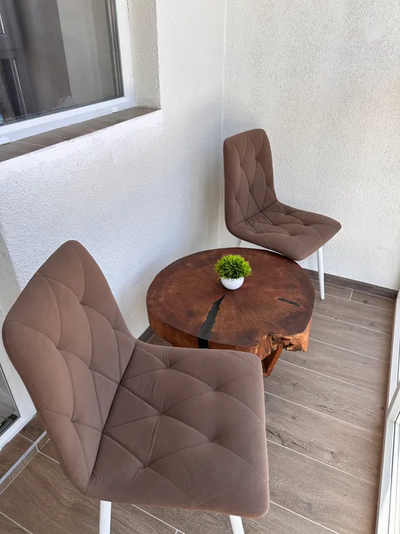 Апартаменты комфорт-класса в новом доме на берегу моря