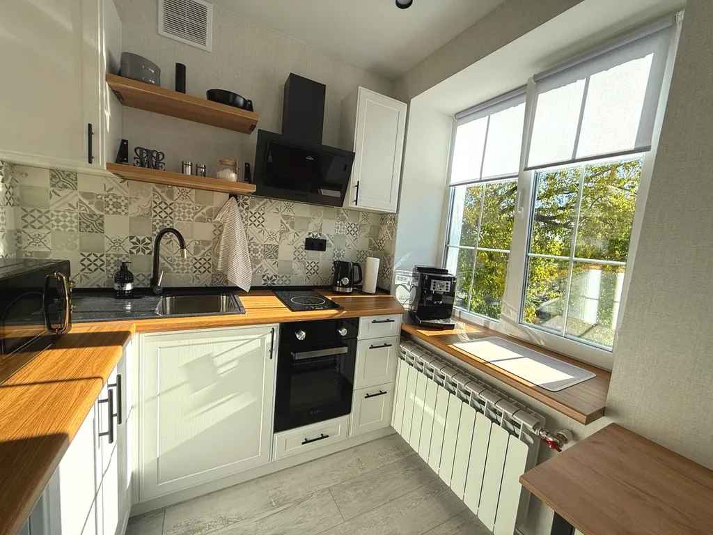 Французский балкон с видом на Псковский Кремль