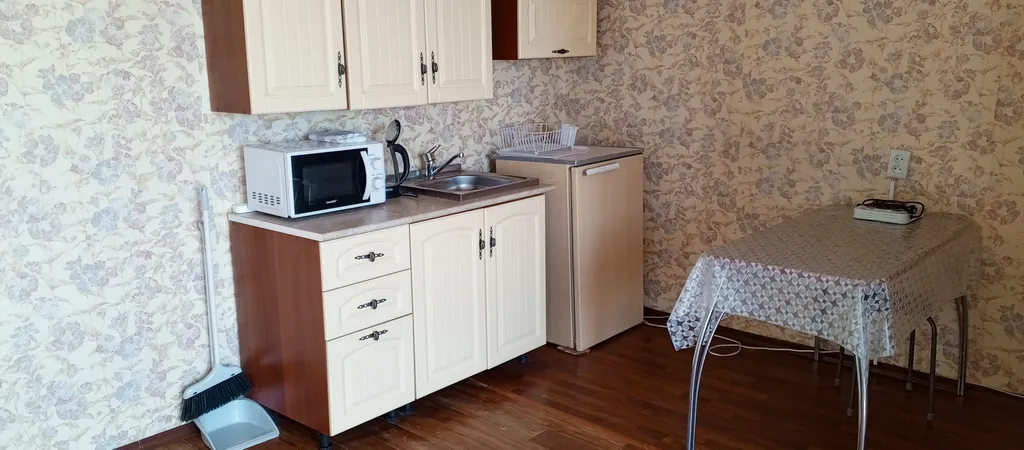 Уютный номер не далеко от озера и с прекрасным видом на город