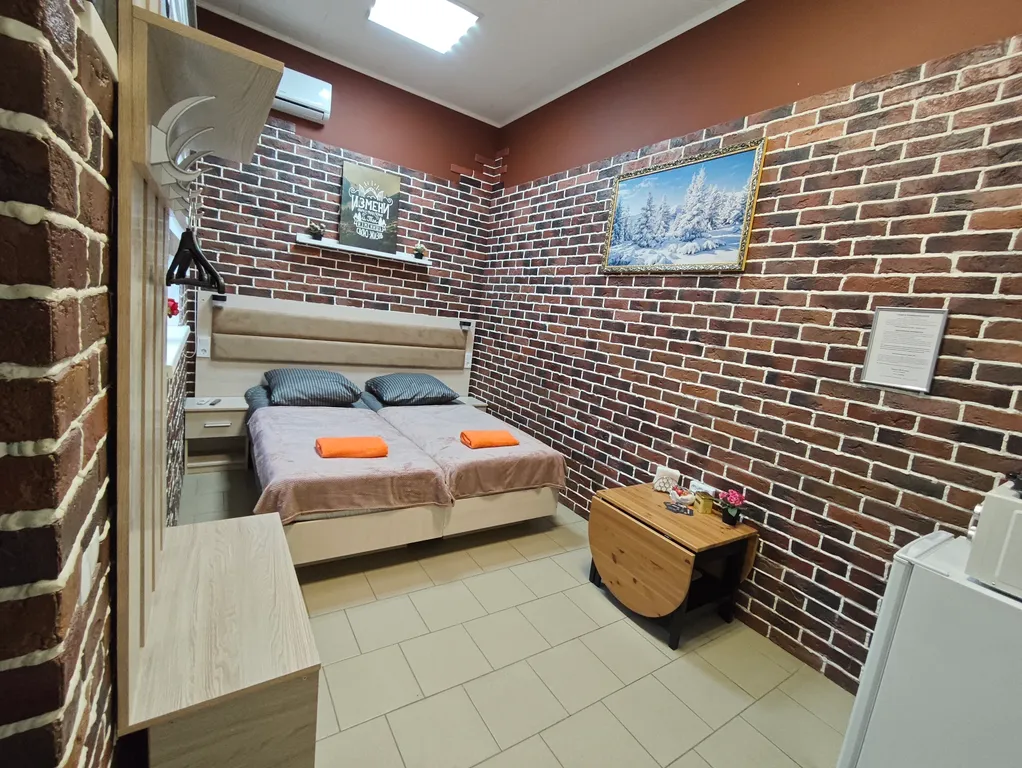 Квартира Комната-студия в центре — аренда посуточно в Шахты