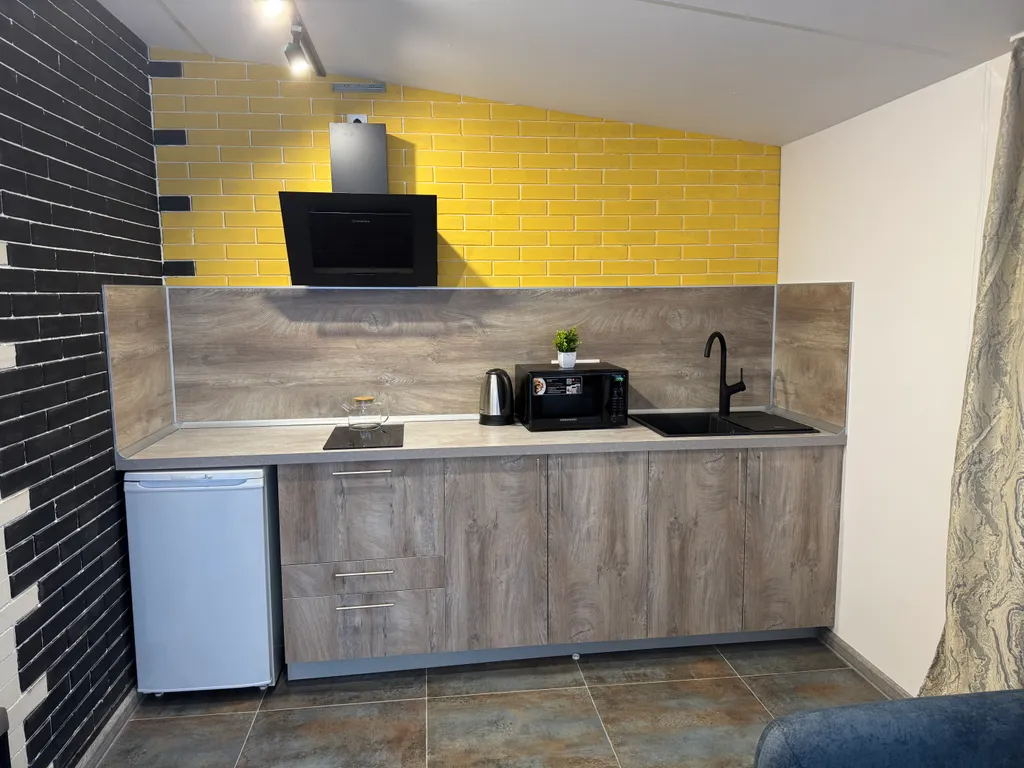 Квартира Комната с панорамными окнами с видом на горы — Шерегеш