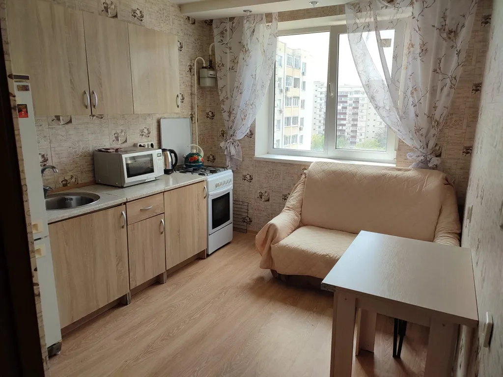 Уютная квартира в центре Западного, рядом с парком и выездом на Новые