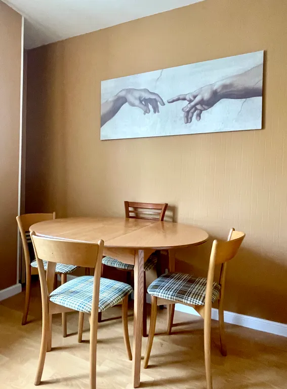 Просторная квартира с 4 изолированными комнатами в центре города