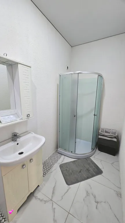 Квартира Квартира Четырёхместный номер в центре города, с зоной отдыха и бассейном — Темрюк