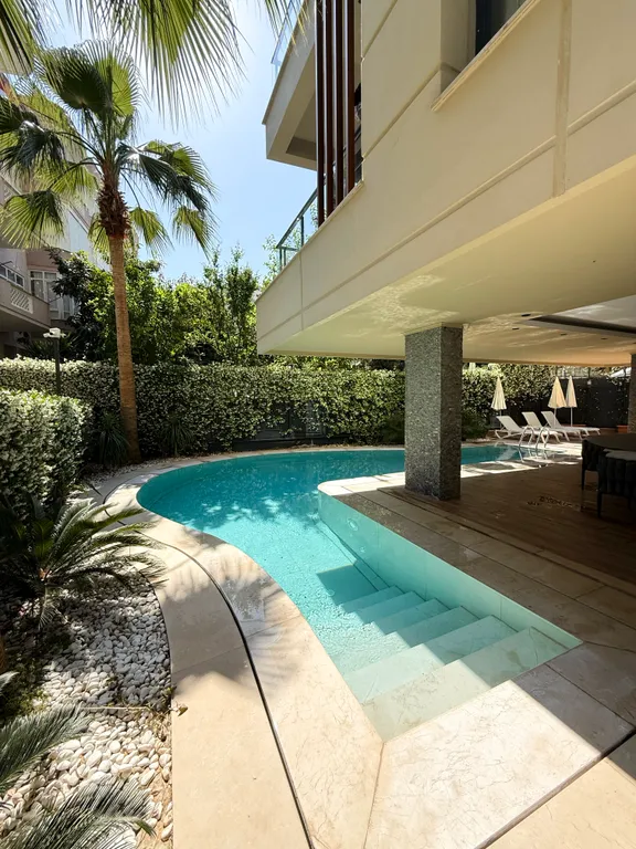 SA Apartments! Luxury 2bd Flat 150m to the Beach