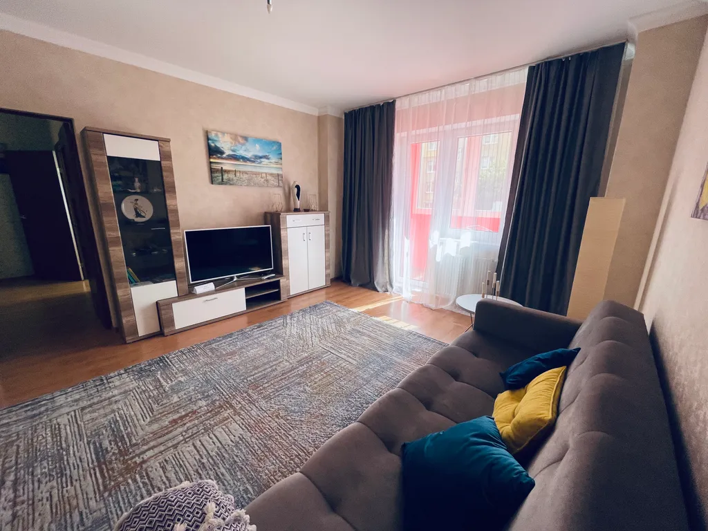 Квартира Квартира с двумя отдельными комнатами, исторический район, просторно — Калининград