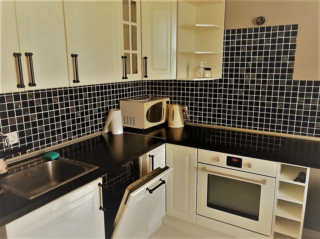 Апартаменты на 6 персон с большой кухней-гостиной