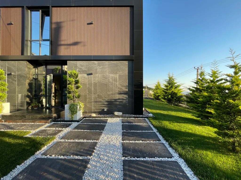 Вдали от суеты с закатом наедине