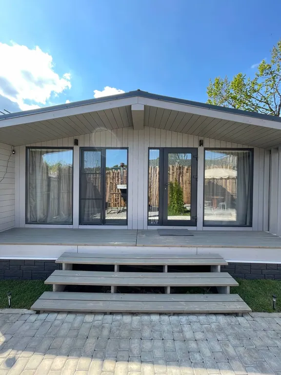 Уютный дизайнерский коттедж с территорией — аренда посуточно в Тула