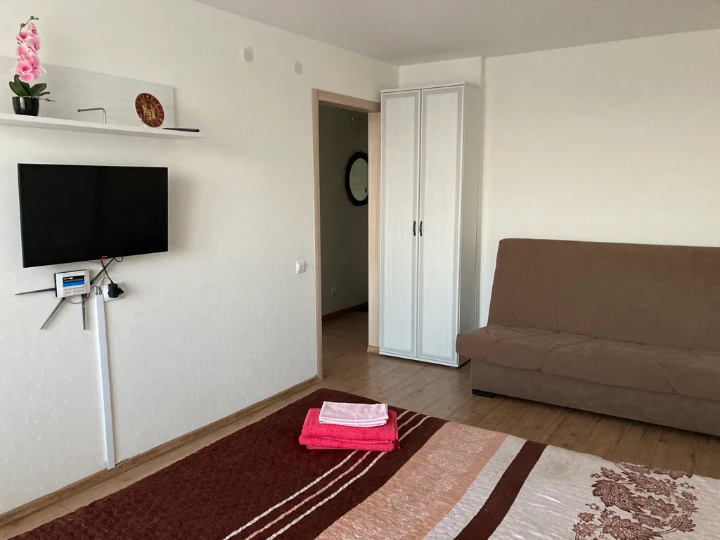 Уютная квартира с видом на город и Ижевский пруд