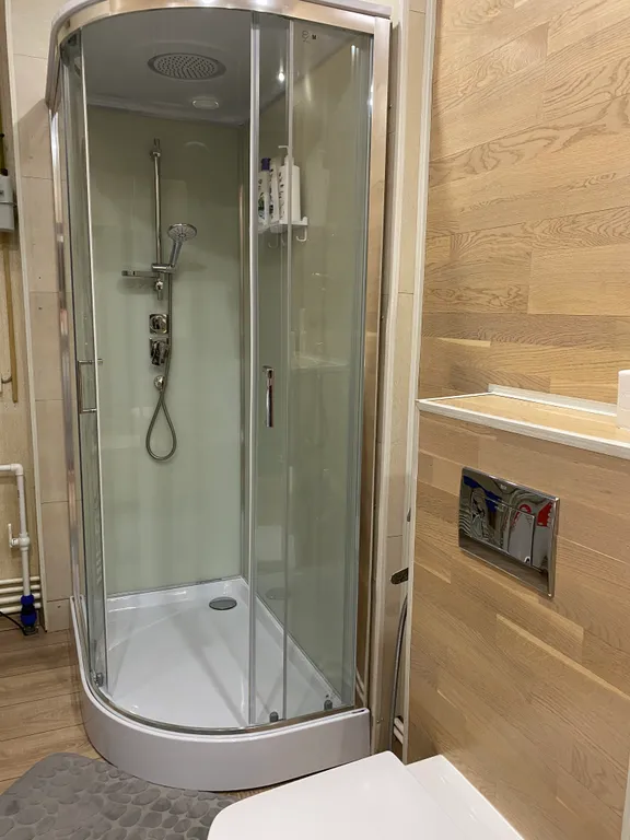 Дом для отдыха с камином, баней, оформлением к празднику