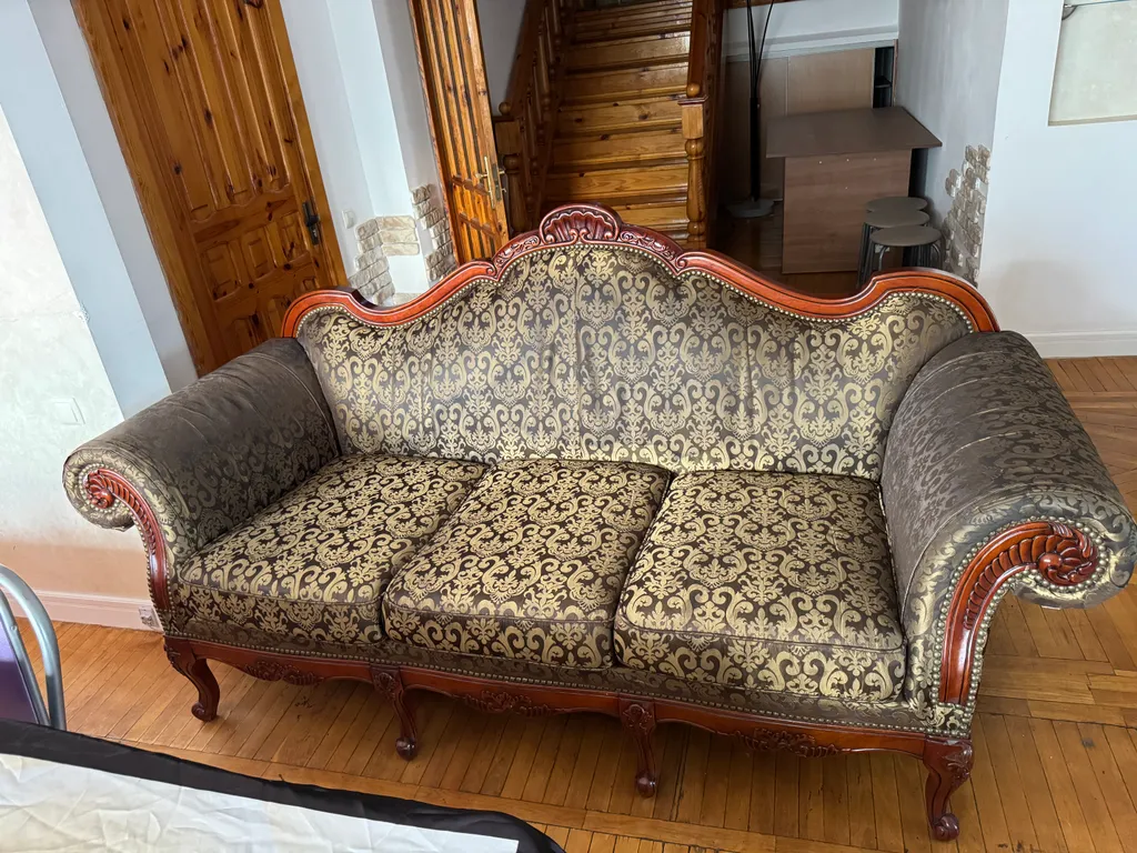 Большой, уютный дом с бильярдом в городе Гомеля. Отличное место.