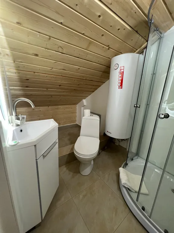 Коттедж Вилла с сауной на берегу и прямым видом на Правдинское озеро — Правдино