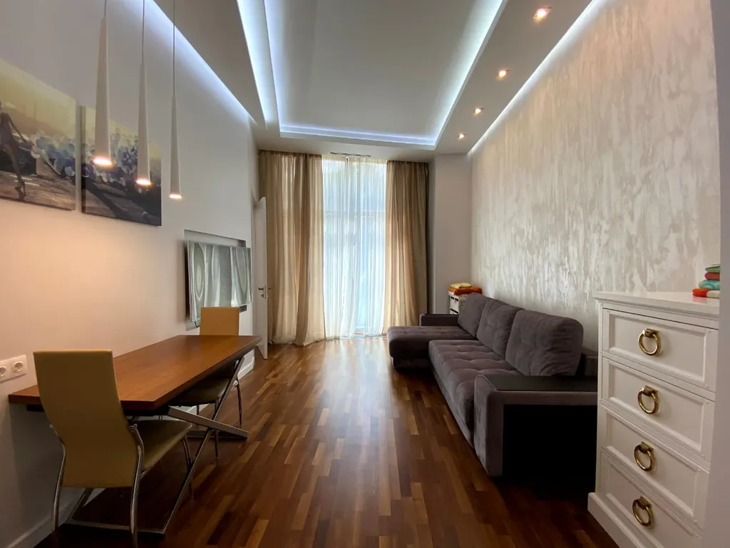 Шикарная квартира на первой линии — аренда посуточно в Ялта