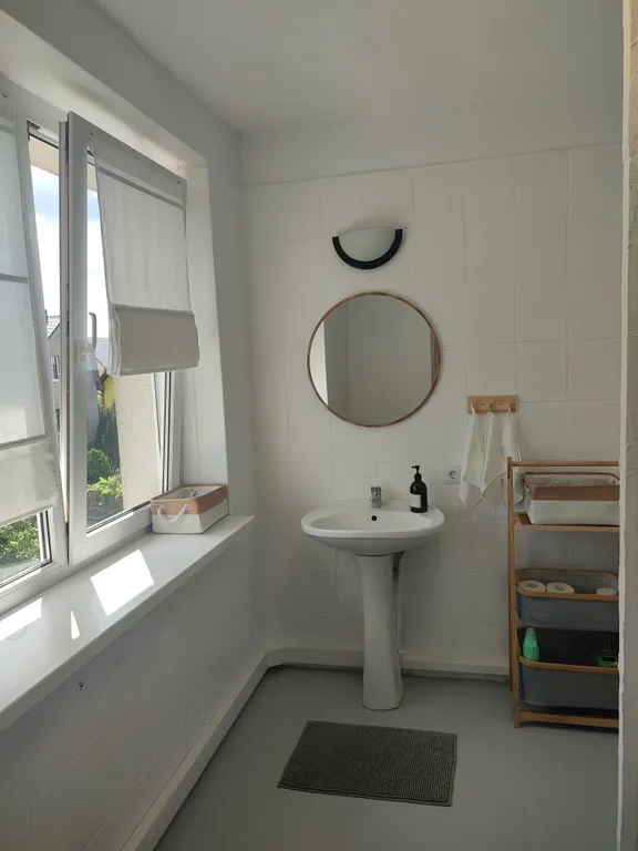 Дом с камином, красивой беседкой  большой территорией недалеко от моря