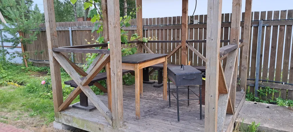 Коттедж Коттедж у озера в лесу — Луга