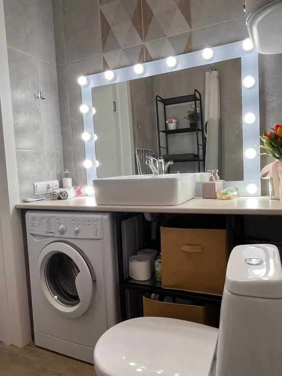 Милая студия в новом доме рядом с озером и набережной