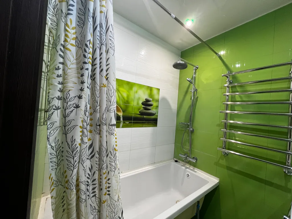 Квартира Квартира Огромная двушка с дизайнерским ремонтом — Свердловский