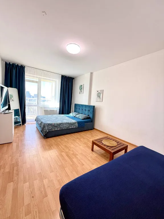 Высокий этаж, рядом метро