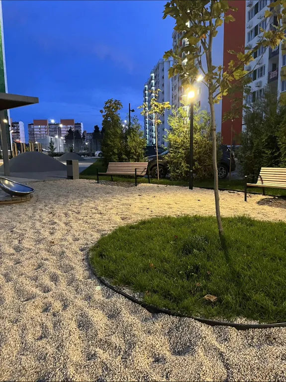 Квартира Апартаменты с видом на горы и детскую площадку — Сочи