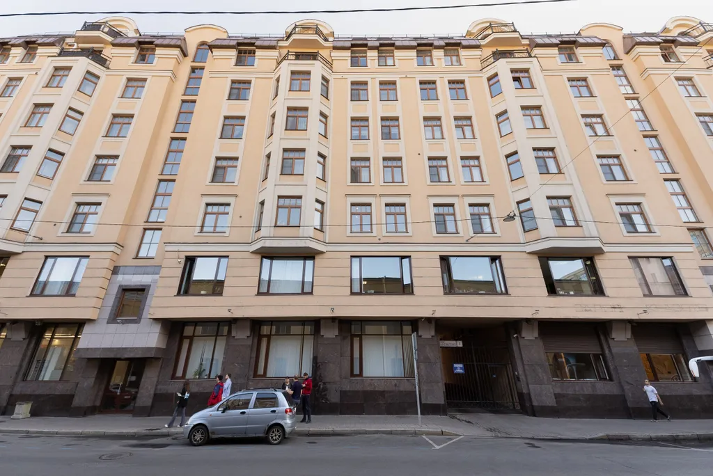 Квартира Уникальная квартира в центре города с подземным паркингом — Санкт-Петербург