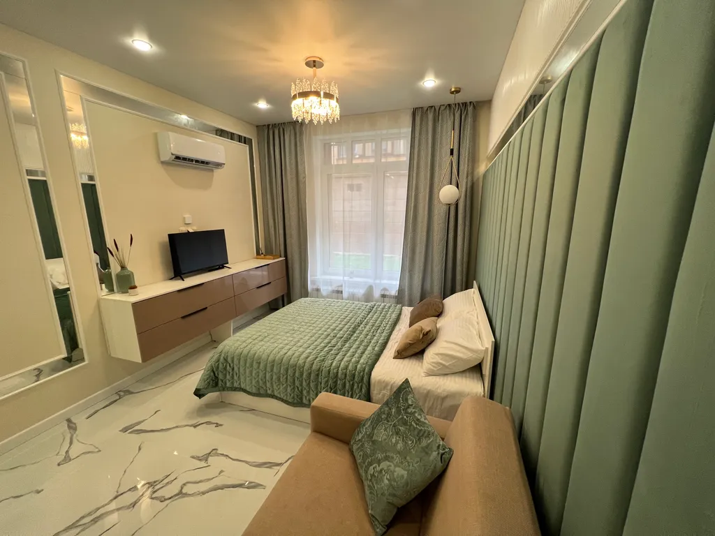 Красивая студия в центре, рядом Белоусовский парк