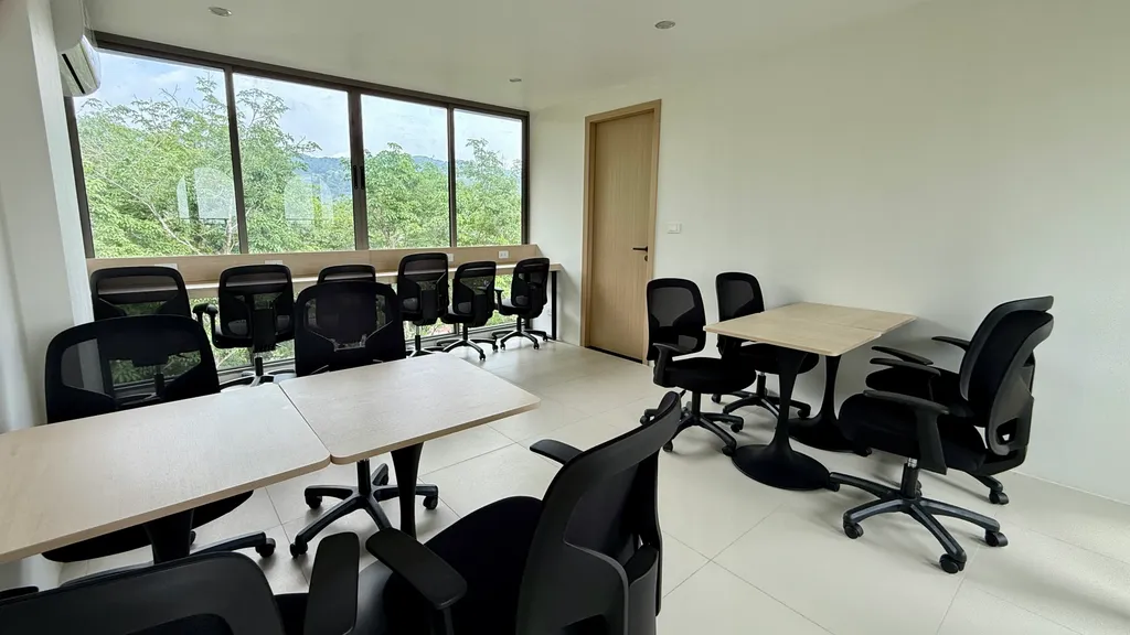 Милая квартира с отдельной спальней около моря Пляж Камала