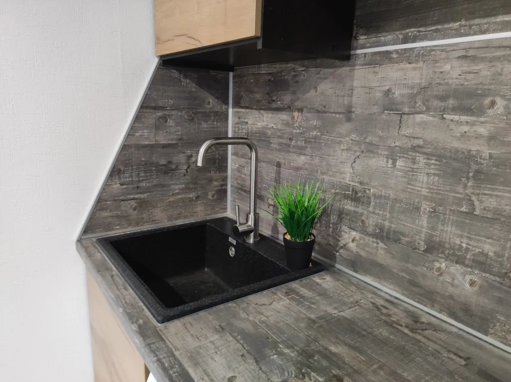 Уютная квартира студия+ спальня рядом с Термы Вода