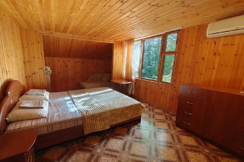 Дом с видом на лес