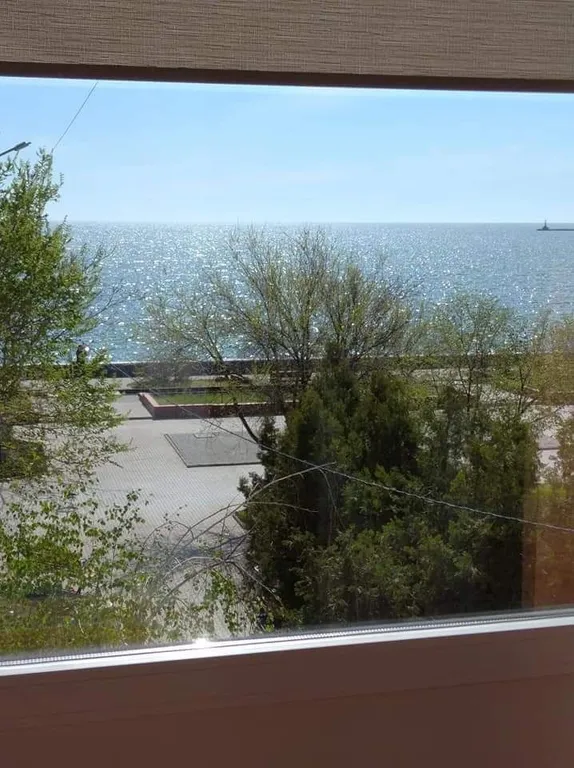 Квартира у моря, набережная