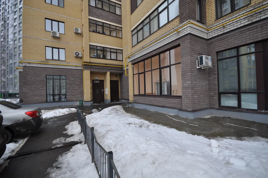 Новая квартира около станции метро