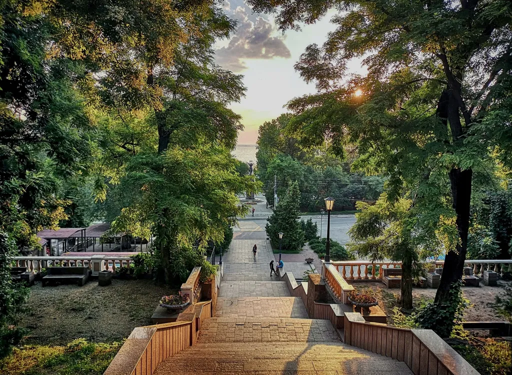 Двухуровневые апартаменты в центре Таганрога