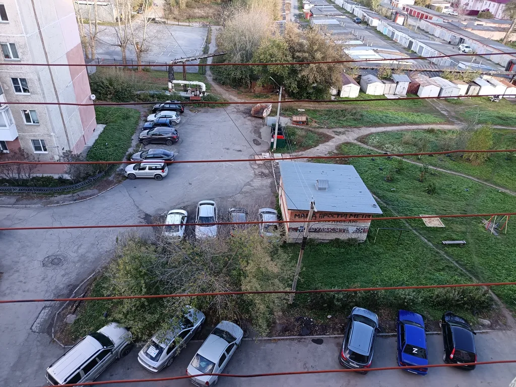 Большая, тёплая, уютная квартира с отдельной кухней в тихом районе