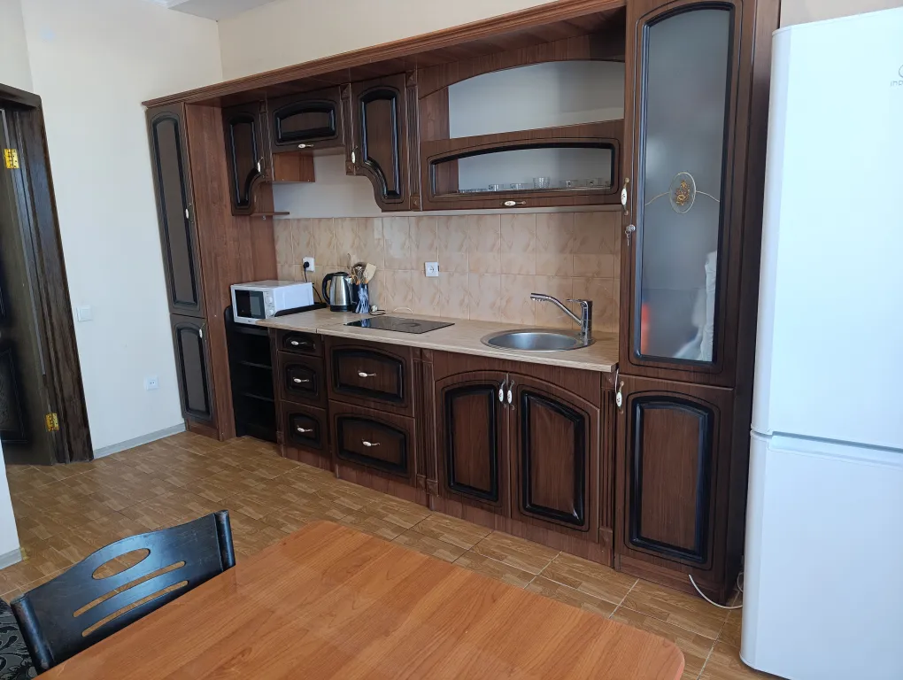 Евротрёхкомнатная квартира в центре Сукко