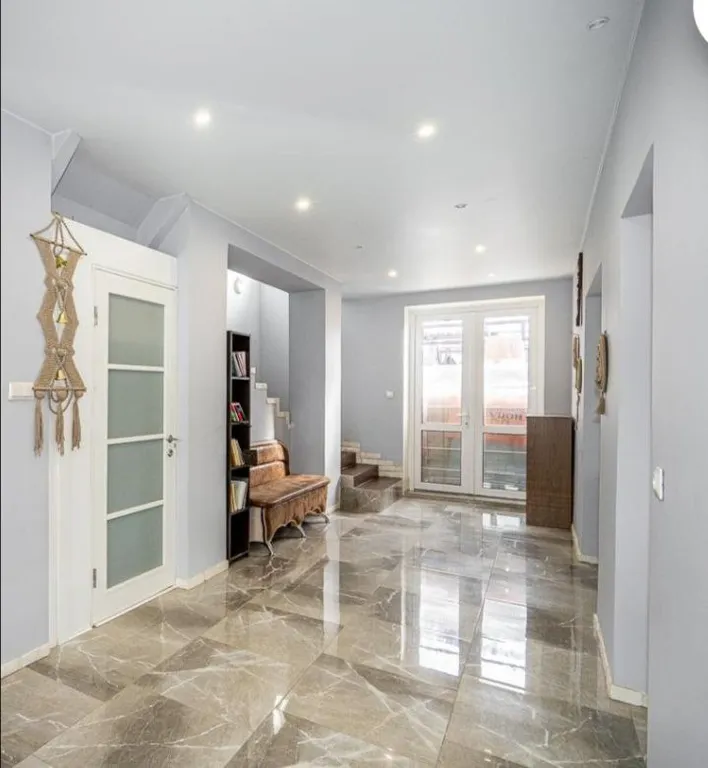 Коттедж в 1 километре от МКАД