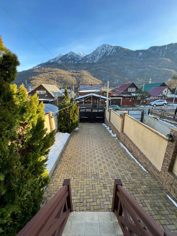 Уютный дом в центре Красной поляны