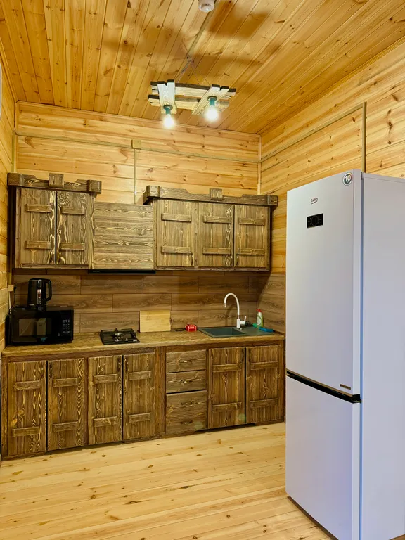 Уютный коттедж с видом на озеро