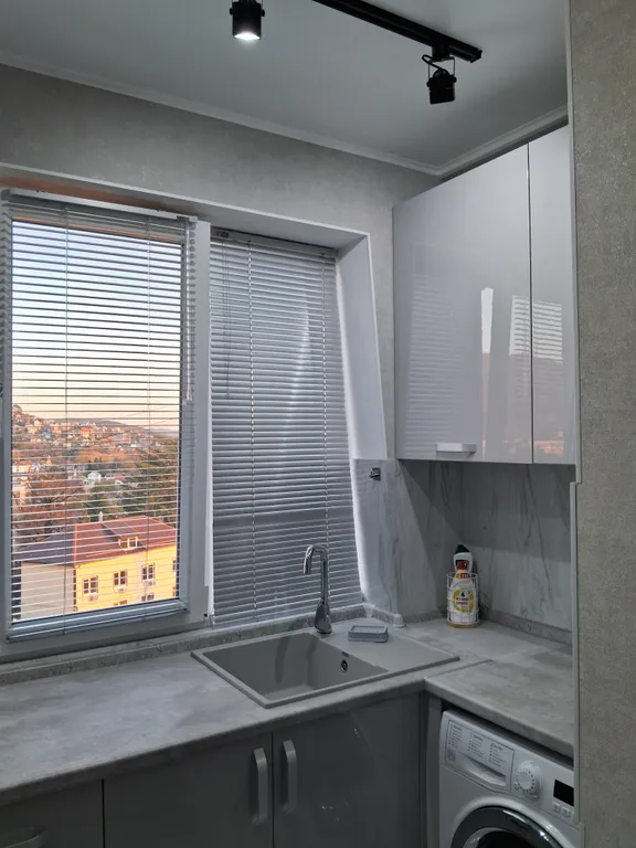 Квартира Квартира с видом на море и горы и двумя спальнями в центре района — Лазаревское