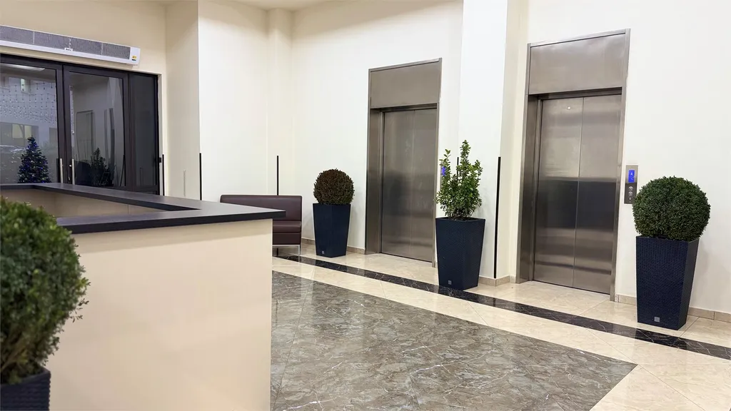 Улучшенные апартаменты с балконом в центре города