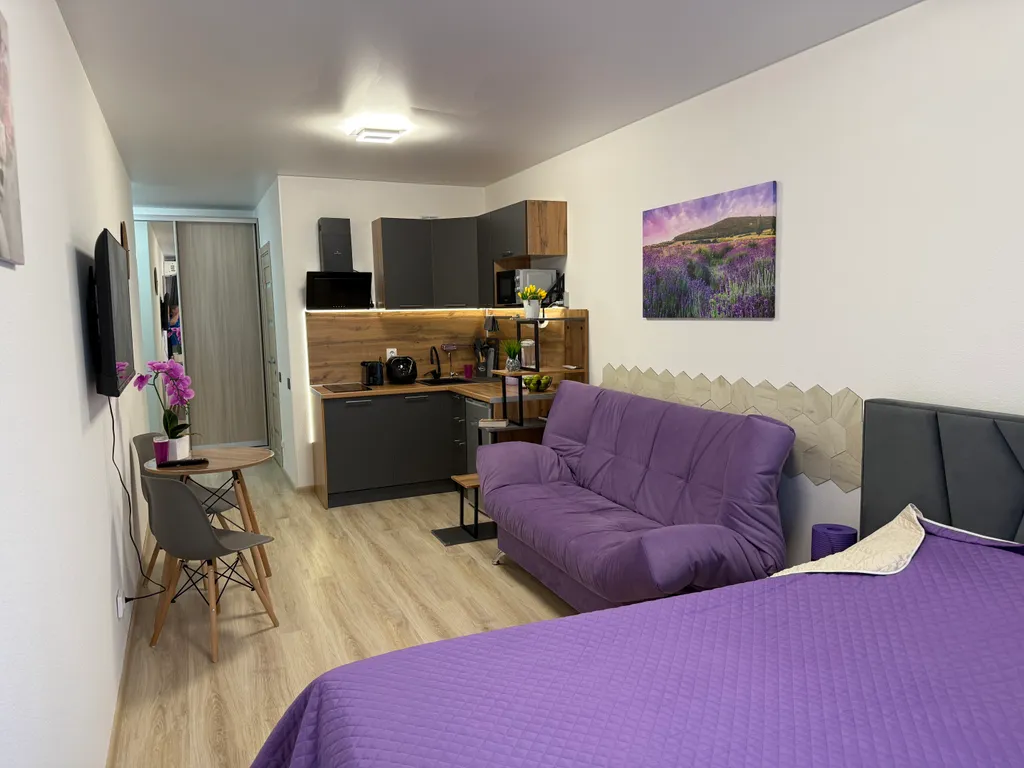 Дизайнерская студия «Лавандовая Гармония» с бассейном и террасой