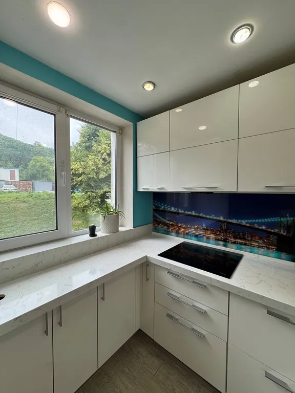 Большая квартира у моря на Русском острове