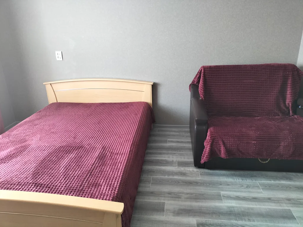 Двухкомнатная возле Зима-Лето