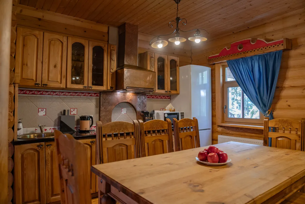 4-комнатный Дом