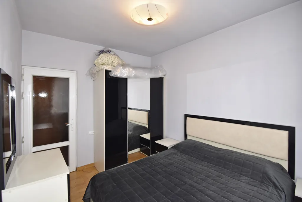 4-комнатная Квартира