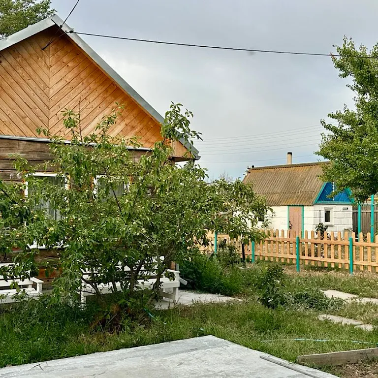 Домик в Лотосах (Изба)