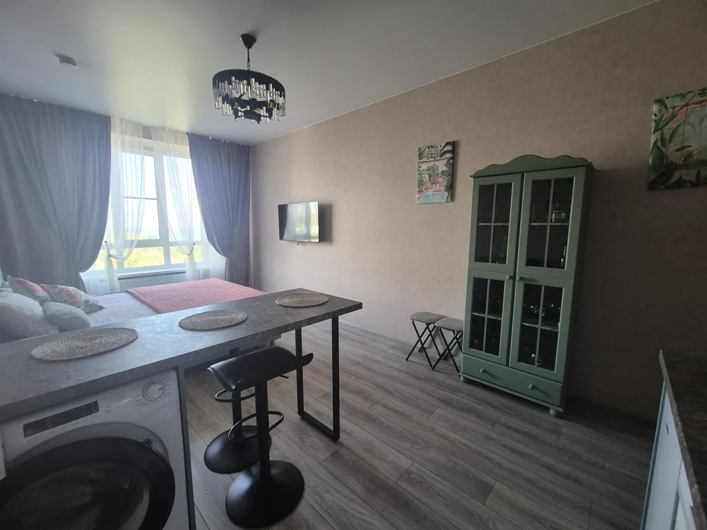 Уютная студия с потрясающим видом на море и Приморский парк