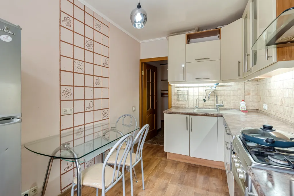 Квартира Трехкомнатная квартира — Ростов-на-Дону