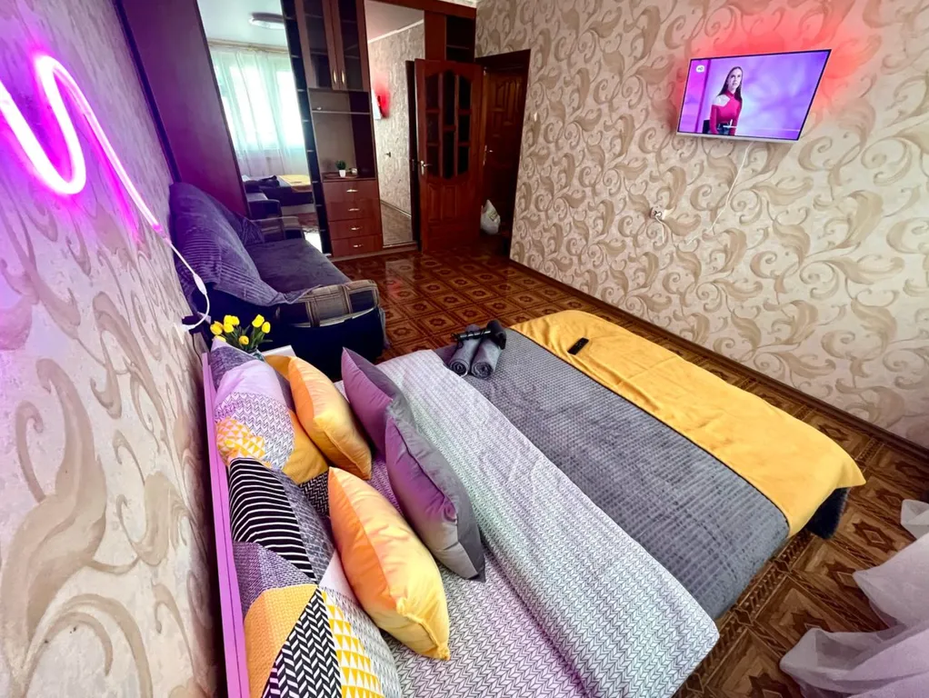 Апартаменты Комфорт Неон